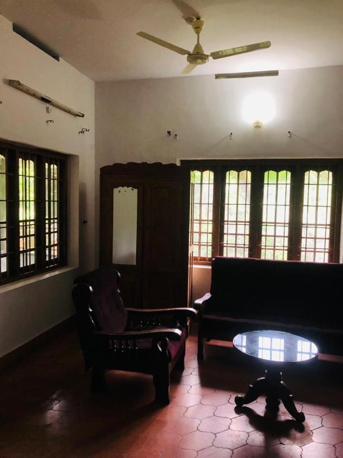 H Villa Nilambūr Exterior foto